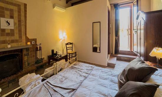 Вилла Agriturismo Valle Alcantara Мотта-Камастра Экстерьер фото
